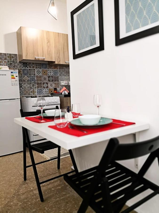Cheerful Apartment In Никосия Экстерьер фото